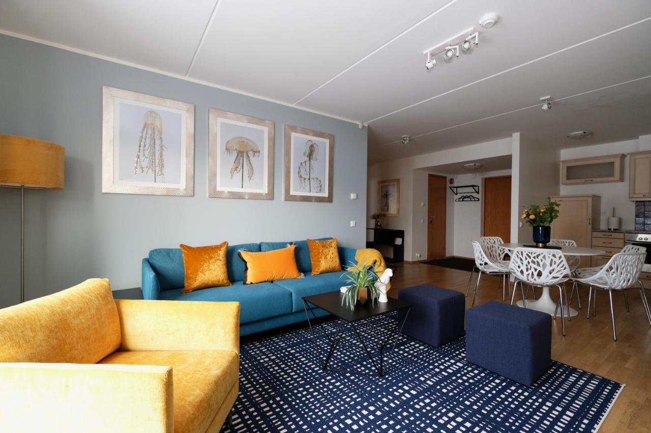Tallinn City Apartments Roosikrantsi Экстерьер фото