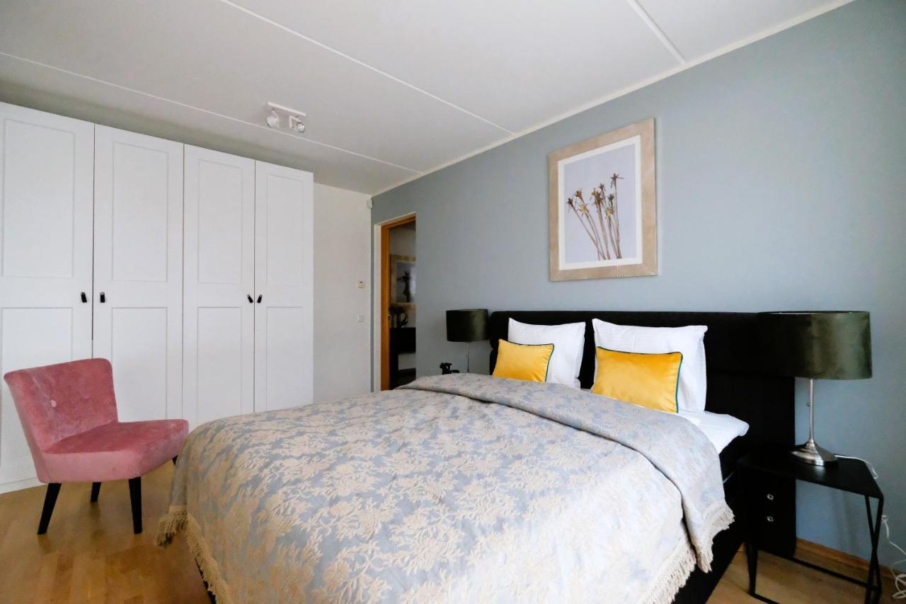 Tallinn City Apartments Roosikrantsi Экстерьер фото