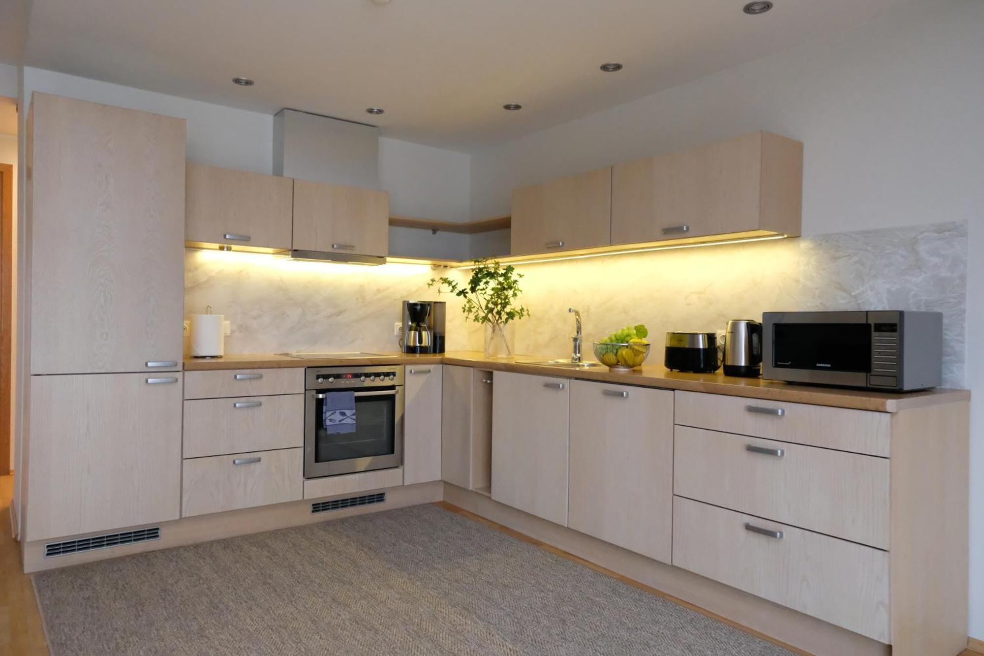 Tallinn City Apartments Roosikrantsi Экстерьер фото