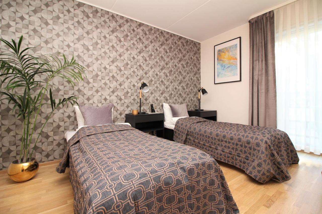 Tallinn City Apartments Roosikrantsi Экстерьер фото