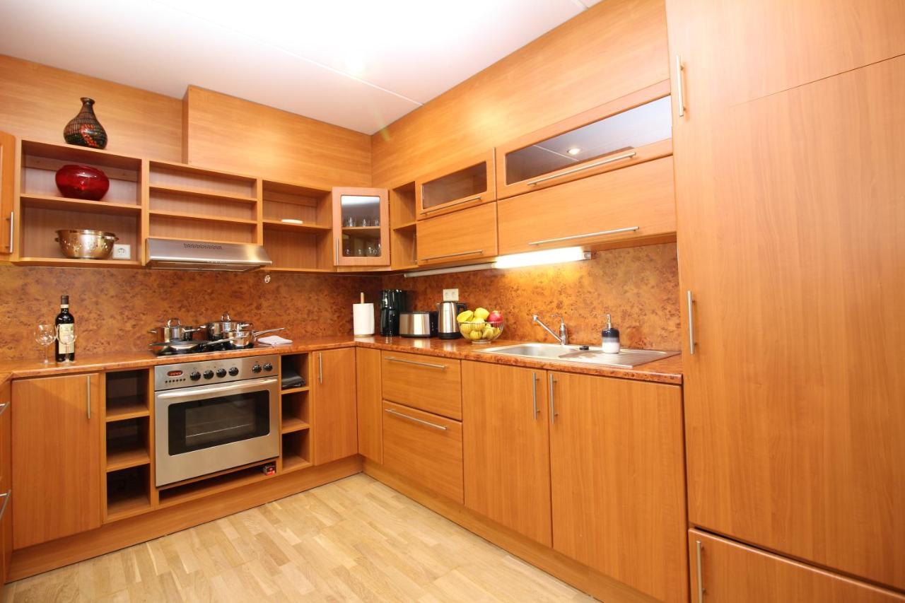 Tallinn City Apartments Roosikrantsi Экстерьер фото